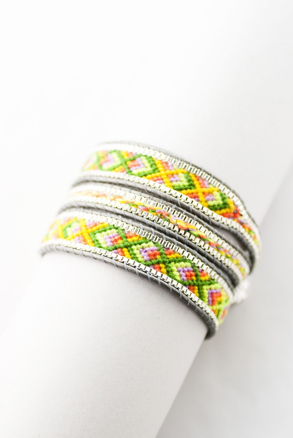 NAKAMOL - ミサンガ3ラップ ブレスレット | BONITA ONLINE STORE