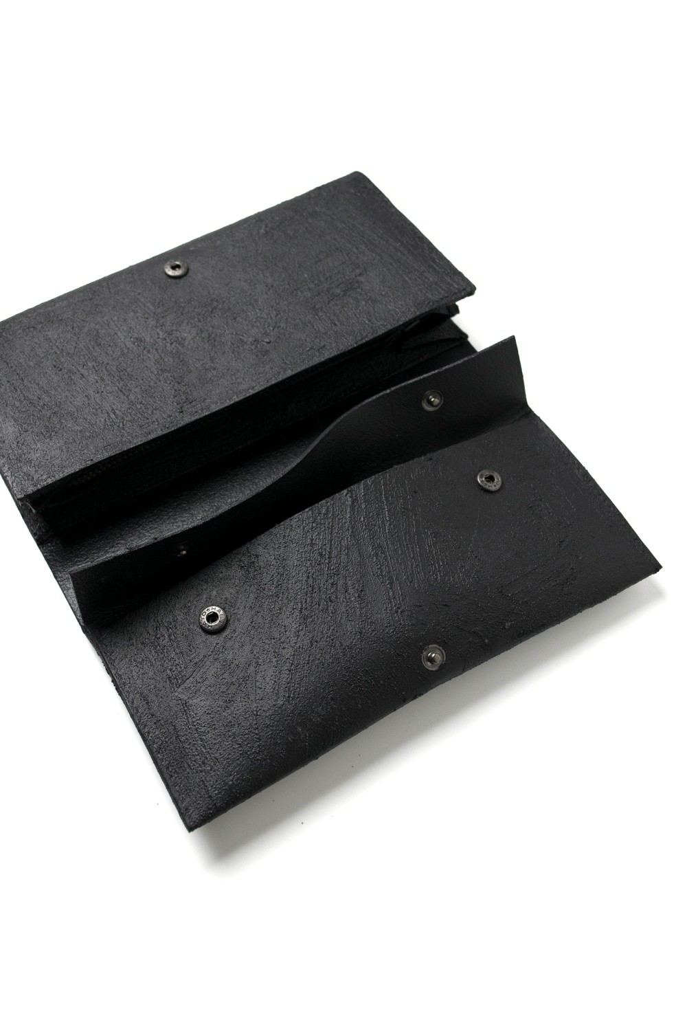 美品‼️保証書あり‼️Kagari Yusuke/カガリユウスケ 黒い壁 長財布 KAGARI YUSUKE - 【ラスト1点】フラップ付き長財布 [黒い壁] / mw07-bk